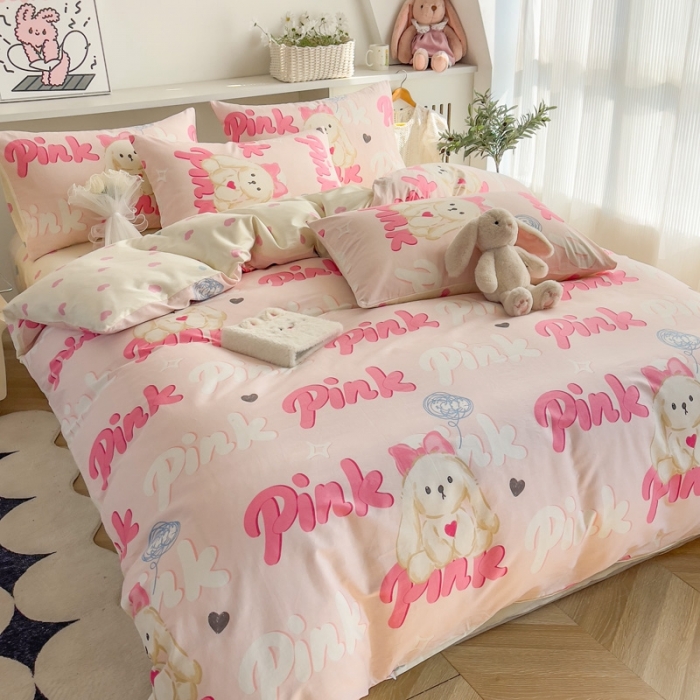 91家纺网 家纺一手货源 找家纺 简宜家居 2025新款40支13070纯棉卡通系列四件套 粉色爱恋