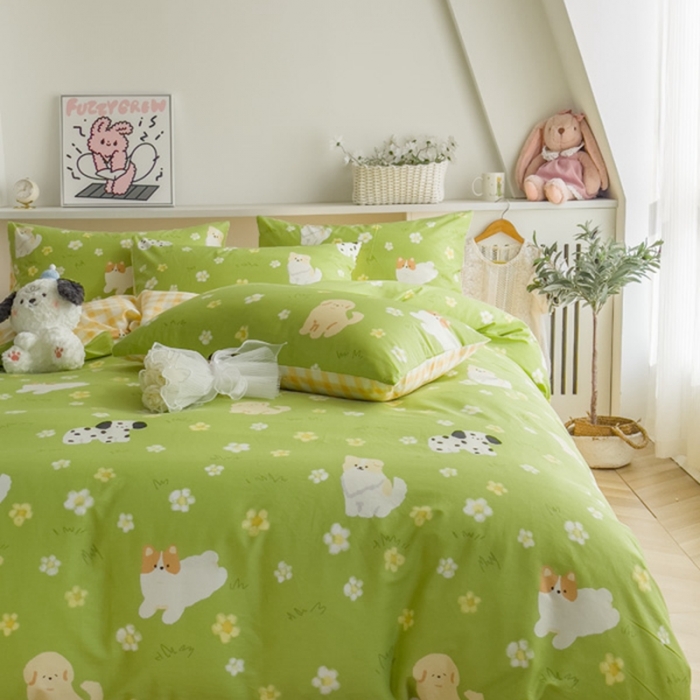 91家纺网 家纺一手货源 找家纺 简宜家居 2025新款40支13070纯棉卡通系列四件套 漫步绿茵