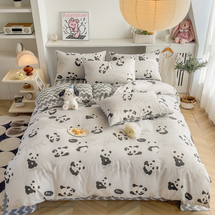 91家纺网 家纺一手货源 找家纺 简宜家居 2025新款40支13070纯棉卡通系列四件套 绅士熊喵