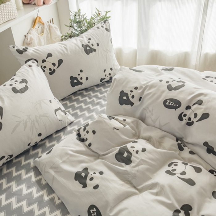 91家纺网 家纺一手货源 找家纺 简宜家居 2025新款40支13070纯棉卡通系列四件套 绅士熊喵