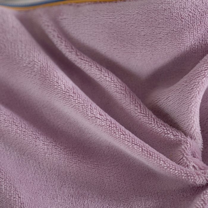 91家纺网 家纺一手货源 找家纺 （总）照世 2024新款牛奶绒飞羽抱枕被