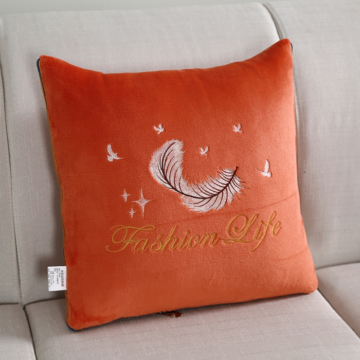 91家纺网 家纺一手货源 找家纺 照世 2024新款牛奶绒飞羽抱枕被 活力橙