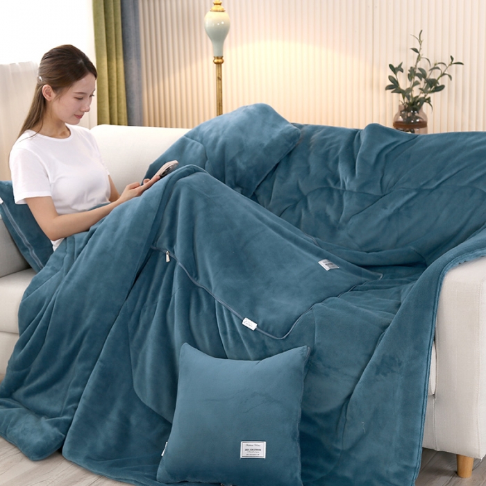 91家纺网 家纺一手货源 找家纺 （总）照世家纺 2024新款牛奶绒贴布绣抱枕被