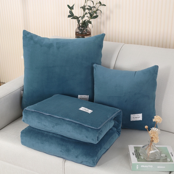 91家纺网 家纺一手货源 找家纺 （总）照世家纺 2024新款牛奶绒贴布绣抱枕被