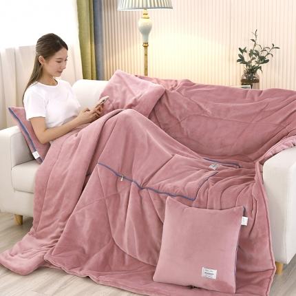 照世家纺 2024新款牛奶绒贴布绣抱枕被 豆沙粉