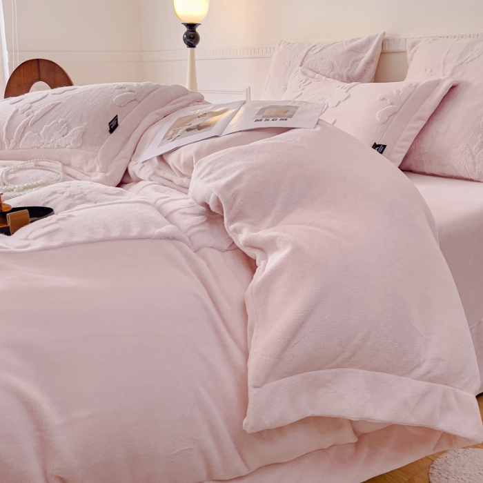 91家纺网 家纺一手货源 找家纺 （总）品家居 2025新款AB版高克重兔绒牛奶绒四件套-花絮