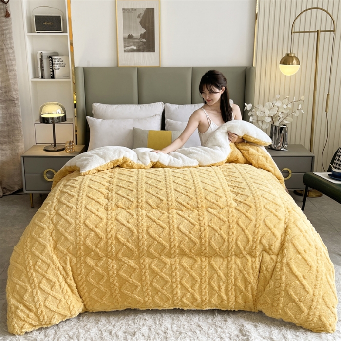 91家纺网 家纺一手货源 找家纺 永耀家纺 2024新款加厚塔芙绒冬被牛奶绒羊羔绒被子北极绒被芯 柠檬黄