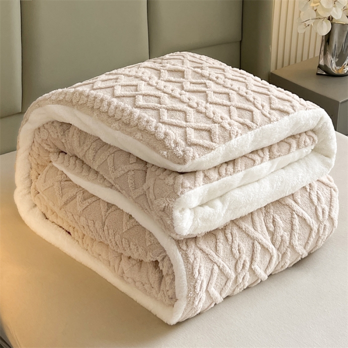 91家纺网 家纺一手货源 找家纺 永耀家纺 2024新款加厚塔芙绒冬被牛奶绒羊羔绒被子北极绒被芯 卡其色