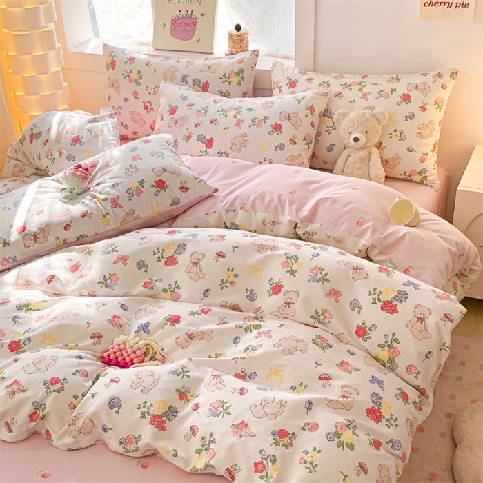 91家纺网 家纺一手货源 找家纺 曼之夏 2024新款13372全棉印花单被套 花束熊