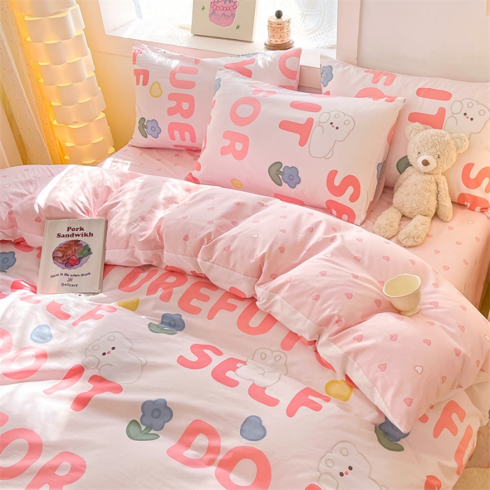 91家纺网 家纺一手货源 找家纺 曼之夏 2024新款13372全棉印花单被套 字母小兔