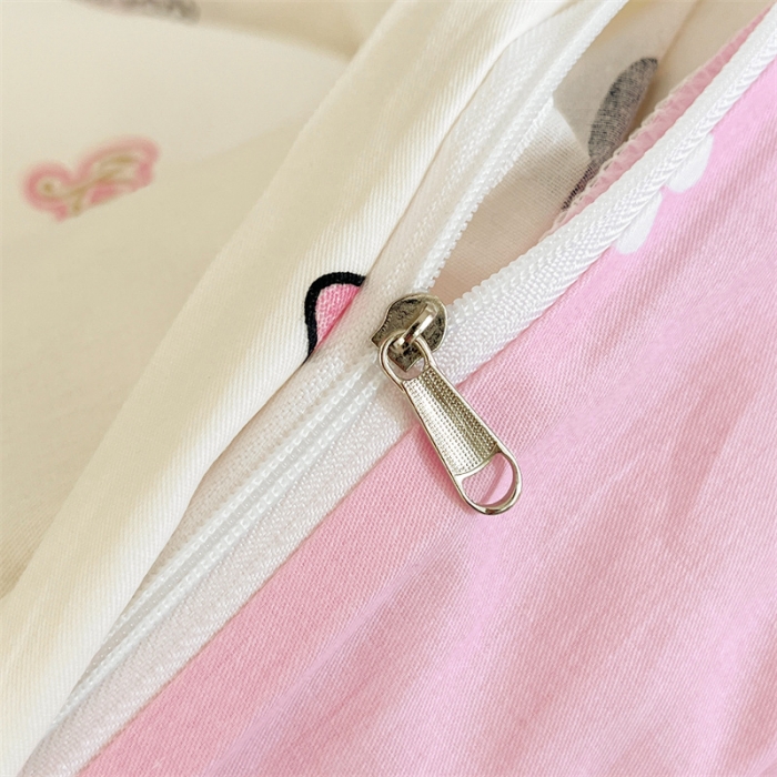 91家纺网 家纺一手货源 找家纺 曼之夏 2024新款全棉三丽鸥卡通单被套 樱桃库洛米