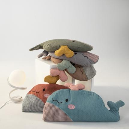 91家纺网 家纺一手货源 找家纺 麦肯锡 2024新款小鲸鱼荞麦枕30*58组合图