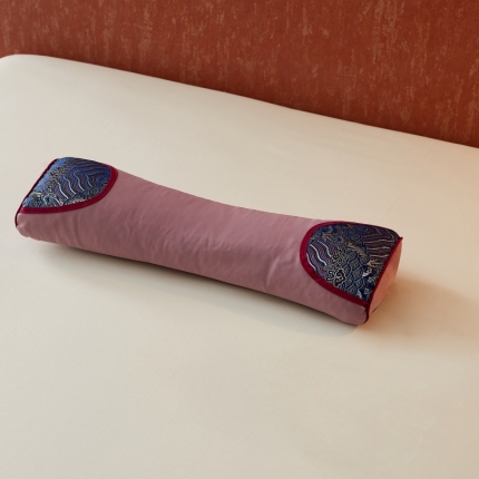 91家纺网 家纺一手货源 找家纺 （总）乐可 2024新款草本热敷可调节颈枕 枕头枕芯