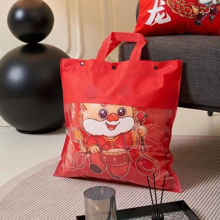 91家纺网 家纺一手货源 找家纺 荣运枕业 龙年抱枕大吉大利汽车靠垫枕含芯直播赠品礼品