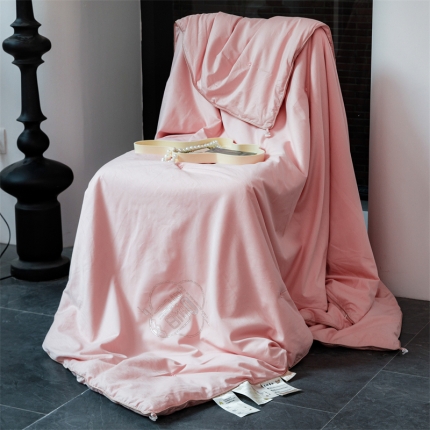 91家纺网 家纺一手货源 找家纺 假一赔三 五福临门 6A国标双宫茧桑蚕丝春秋被子100支全棉抗菌蚕丝被被芯保暖冬被