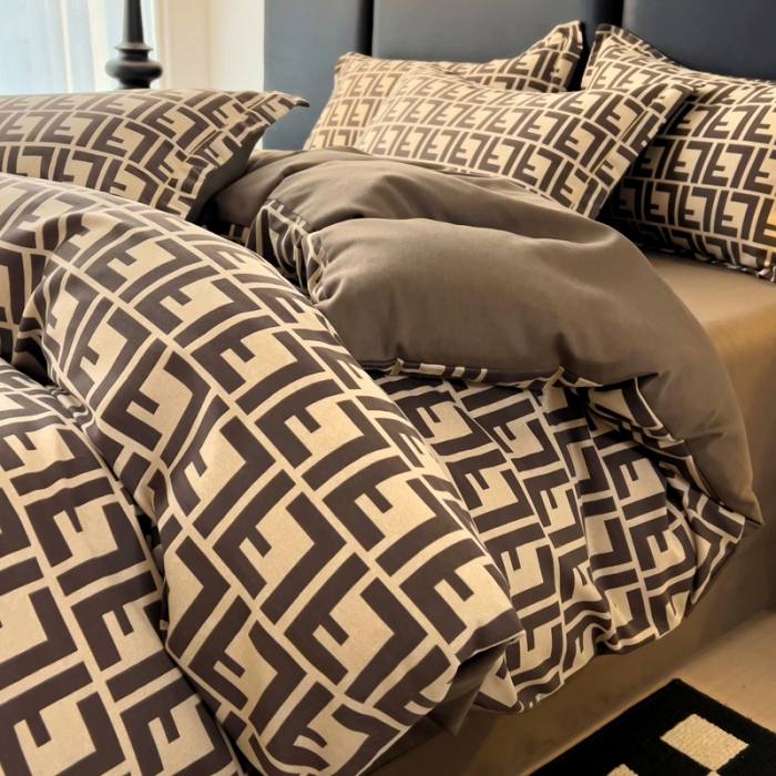 91家纺网 家纺一手货源 找家纺 暖芯优选 2025新款小清新印花全棉磨毛四件套 芬迪