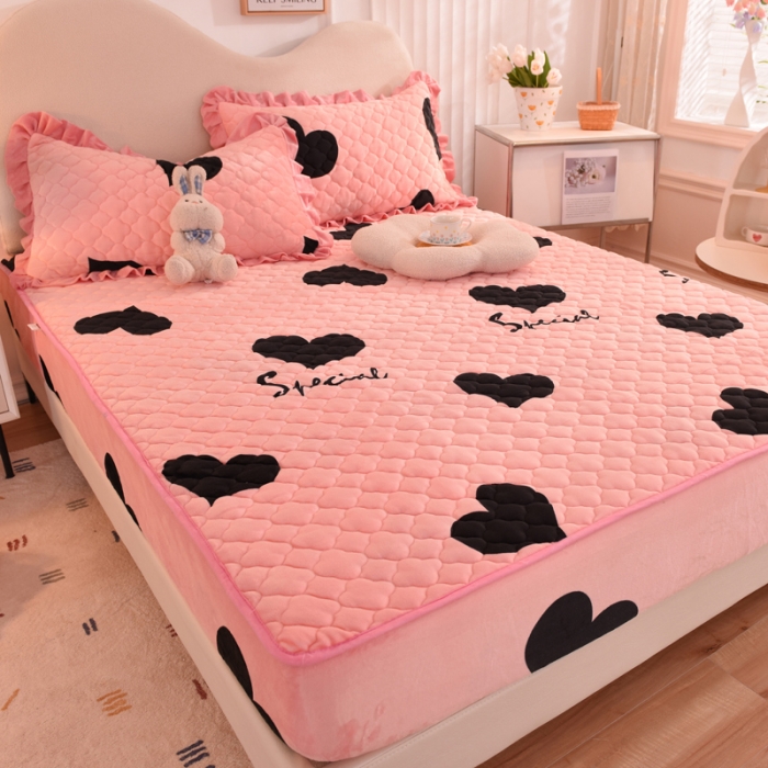 91家纺网 家纺一手货源 找家纺 总2025美达秋冬爆款牛奶绒印花床笠三件套单床笠