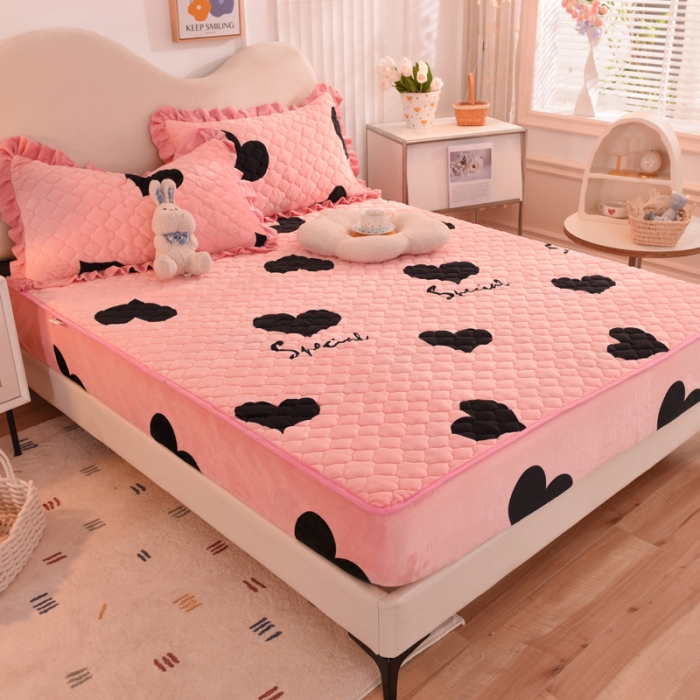 91家纺网 家纺一手货源 找家纺 总2025美达秋冬爆款牛奶绒印花床笠三件套单床笠