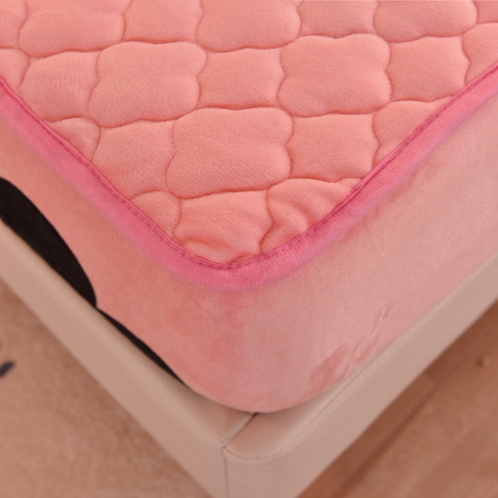 91家纺网 家纺一手货源 找家纺 总2025美达秋冬爆款牛奶绒印花床笠三件套单床笠