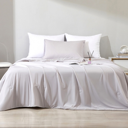 91家纺网 家纺一手货源 找家纺 科技氨纶凉感丝夏被 空调被  夏凉被针织纯色凉感夏被