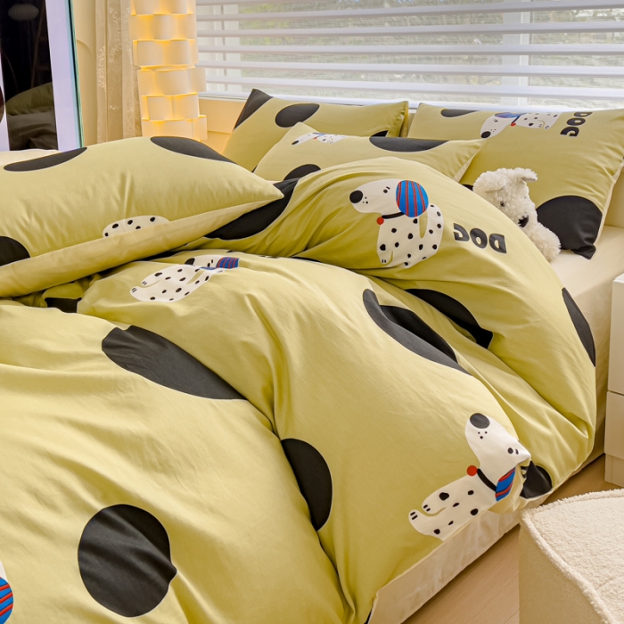 91家纺网 家纺一手货源 找家纺 金丝鸟 2024新款全棉可爱卡通四件套 绿色大波点狗