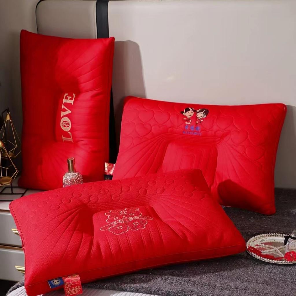 91家纺网 家纺一手货源 找家纺 荣运 全棉刺绣喜庆婚庆枕头结婚多用保健枕头枕芯 喜乐婚庆枕