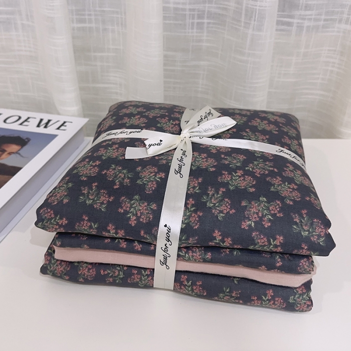 91家纺网 家纺一手货源 找家纺 爱思佳 2024新款A类母婴全棉双层纱印花四件套 丽萨