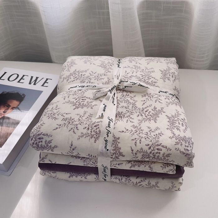 91家纺网 家纺一手货源 找家纺 爱思佳 2024新款A类母婴全棉双层纱印花四件套 紫萱