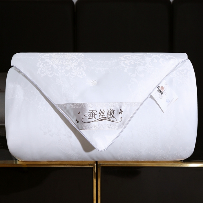 91家纺网 家纺一手货源 找家纺 恒鑫家纺 2025新款提花蚕丝被 月光白