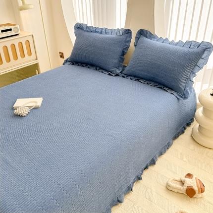 91家纺网 家纺一手货源 找家纺 岚吉 新款40支133*72全棉斜纹夹棉绗缝小花边床盖 牛仔兰