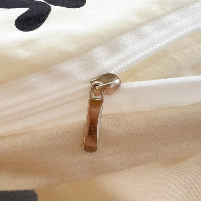 91家纺网 家纺一手货源 找家纺 西引力 2024新款全棉卡通印花四件套 大脸猫