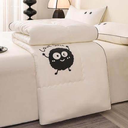 91家纺网 家纺一手货源 找家纺 （总）艾兜坊 2024新款水洗真丝大豆被空调被夏被小煤球系列