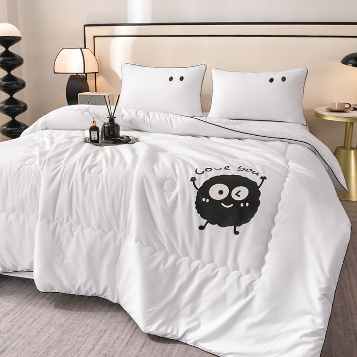 91家纺网 家纺一手货源 找家纺 艾兜坊 2024新款水洗真丝大豆被空调被夏被小煤球系列 小煤球-富贵白