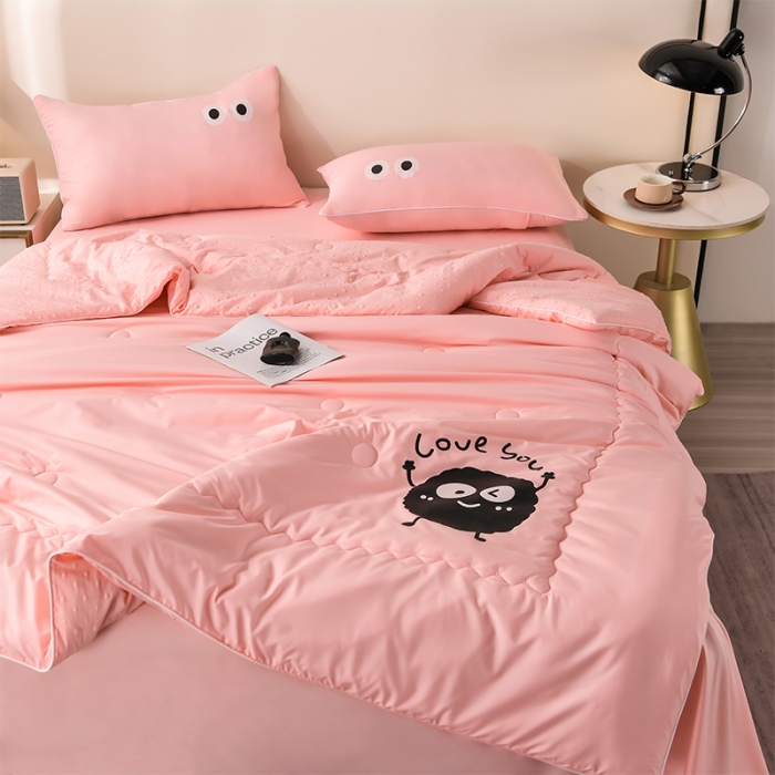 91家纺网 家纺一手货源 找家纺 艾兜坊 2024新款水洗真丝大豆被空调被夏被小煤球系列 小煤球-茉莉粉