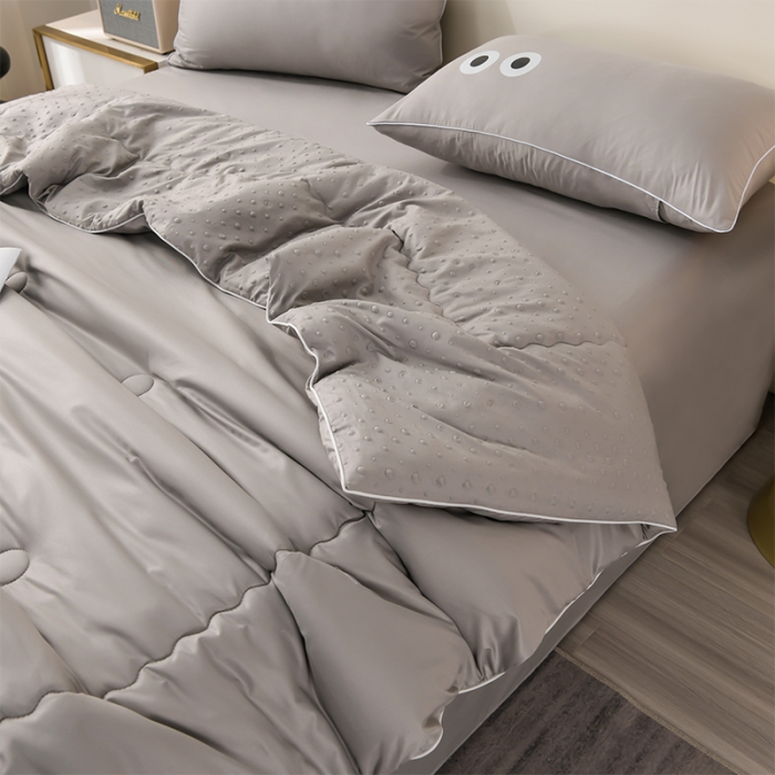 91家纺网 家纺一手货源 找家纺 艾兜坊 2024新款水洗真丝大豆被空调被夏被小煤球系列 小煤球-山中灰