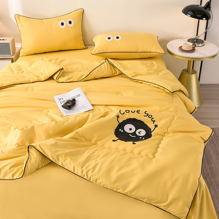 91家纺网 家纺一手货源 找家纺 艾兜坊 2024新款水洗真丝大豆被空调被夏被小煤球系列 小煤球-香槟黄