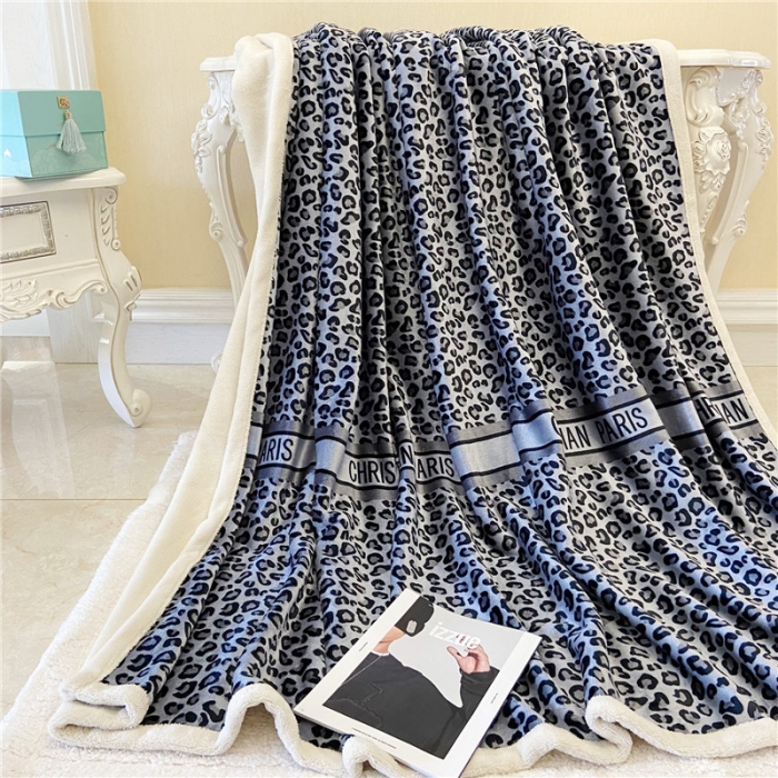 91家纺网 家纺一手货源 找家纺 卡奥 2024新款双层复合云貂绒北极绒休闲毛毯 黑豹点