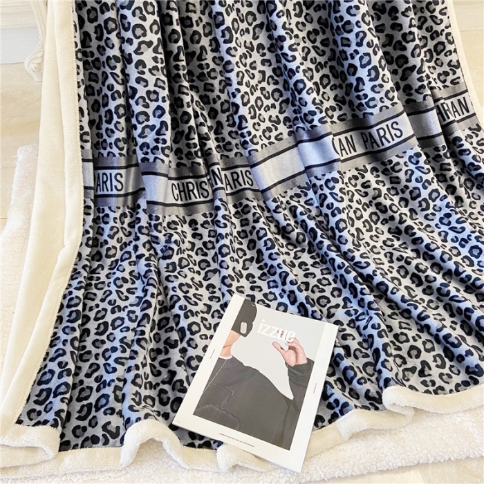 91家纺网 家纺一手货源 找家纺 卡奥 2024新款双层复合云貂绒北极绒休闲毛毯 黑豹点