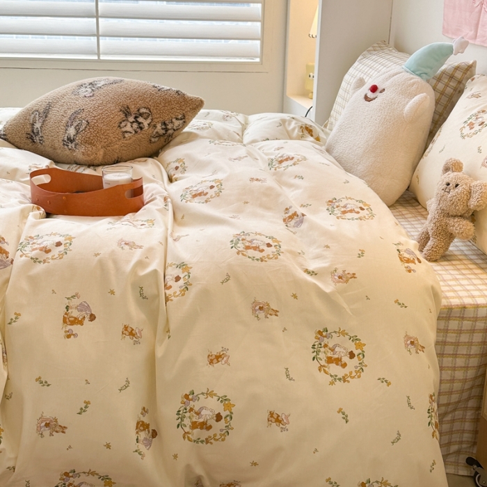 91家纺网 家纺一手货源 找家纺 昔可 2024新款全棉小清新印花四件套 复古女孩和小熊