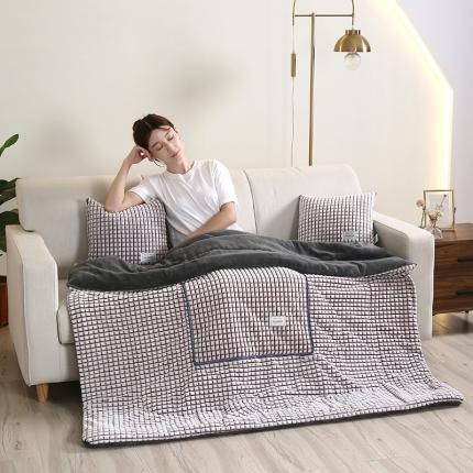 吉利 2023新款剪彩格牛奶绒抱枕被咖色