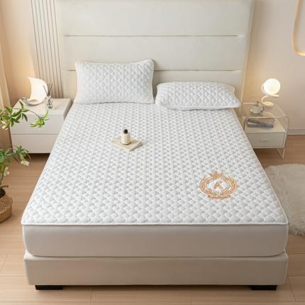 91家纺网 家纺一手货源 找家纺 （总）卡伦 2025新款夹棉床笠烫画系列