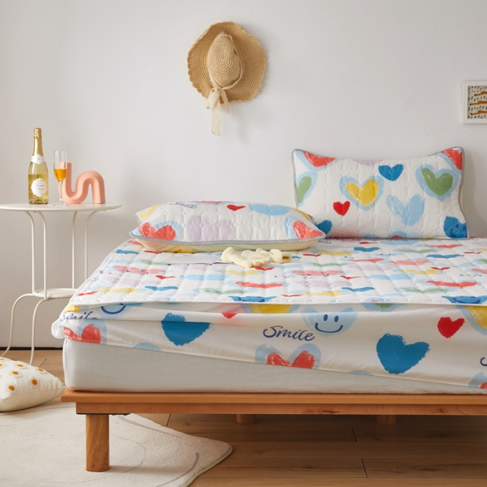 91家纺网 家纺一手货源 找家纺 舒居 2024新款亲肤棉夹棉防水床笠 彩虹微笑