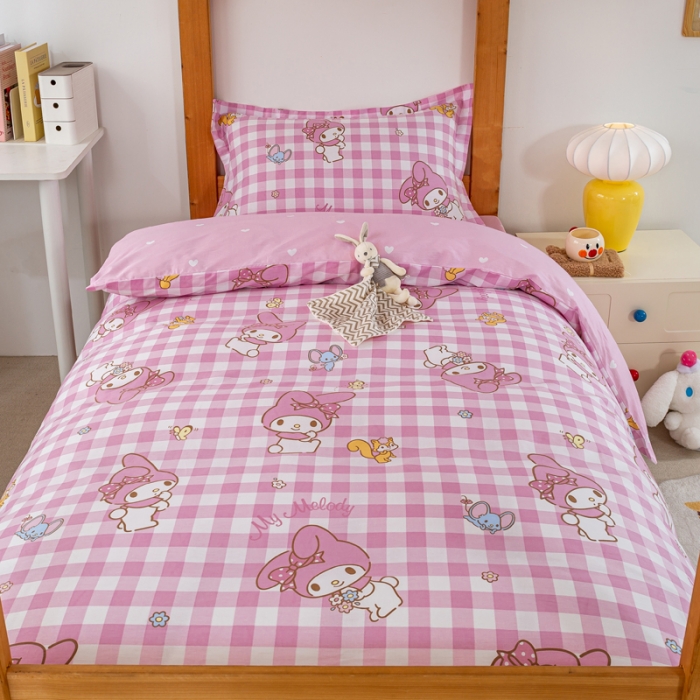 91家纺网 家纺一手货源 找家纺 锦润 2025新款三丽鸥系列印花学生三件套纯棉全棉三件套粉格美乐蒂