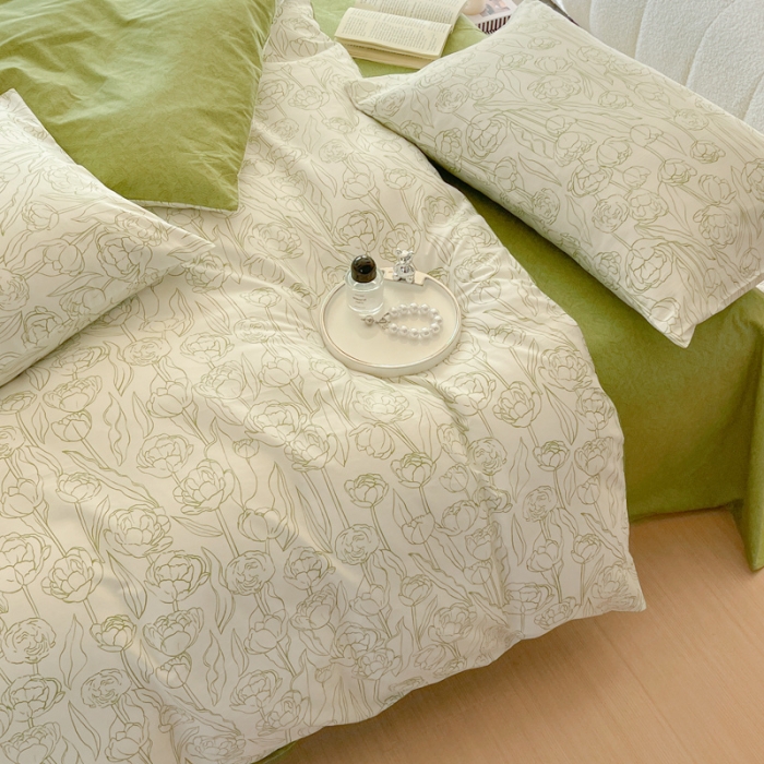 91家纺网 家纺一手货源 找家纺 总星巴k家纺 2023新款全棉13372花卉印花简约卡通款多规格四件套