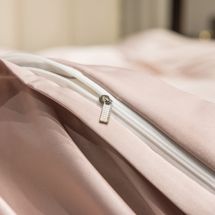 91家纺网 家纺一手货源 找家纺 欧冠 2024新品水洗真丝绣花盛夏系列单被套四件套粉玉香槟