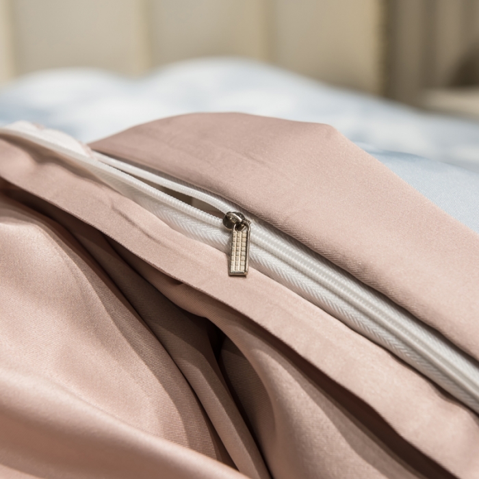 91家纺网 家纺一手货源 找家纺 欧冠 2024新品水洗真丝绣花盛夏系列单被套四件套月光蓝