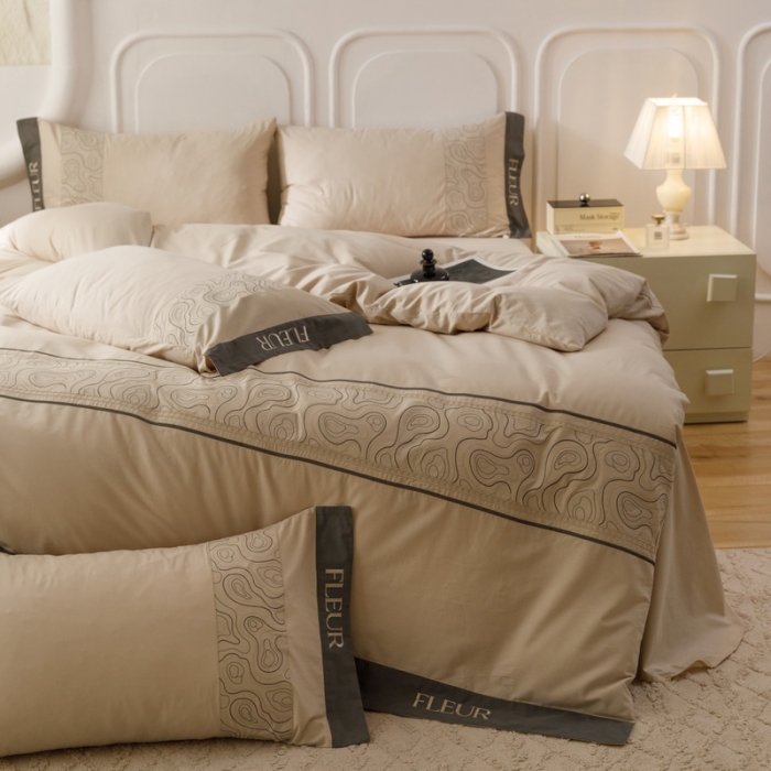 91家纺网 家纺一手货源 找家纺 艾莱家纺  2024新款A类全棉水洗棉加厚绣花四件套 威廉-香槟银