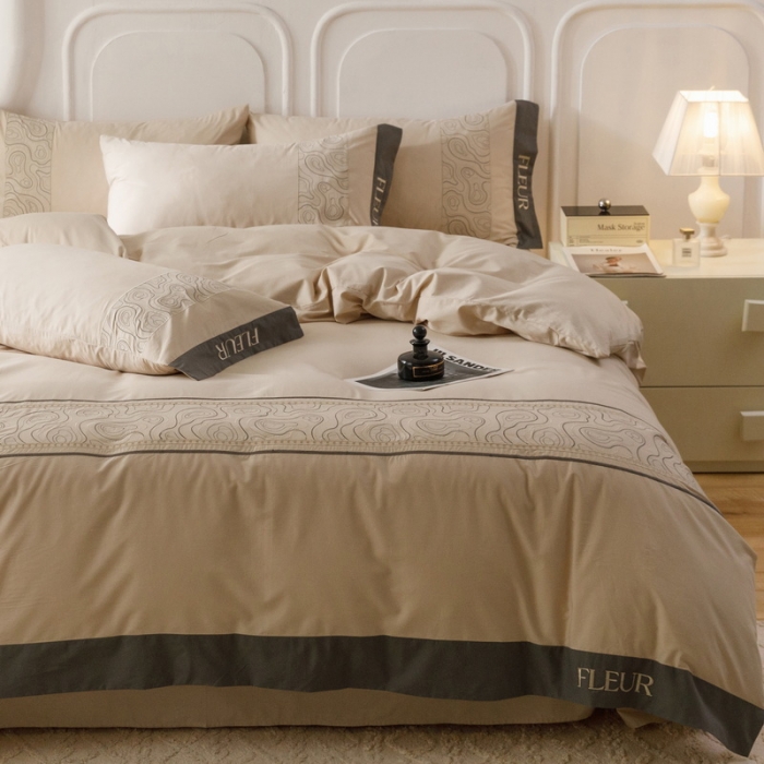 91家纺网 家纺一手货源 找家纺 艾莱家纺  2024新款A类全棉水洗棉加厚绣花四件套 威廉-香槟银