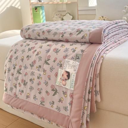 91家纺网 家纺一手货源 找家纺 帕拉美拉 2025新款冰凉丝凉感丝手包大宽边夏被 萌宠相聚