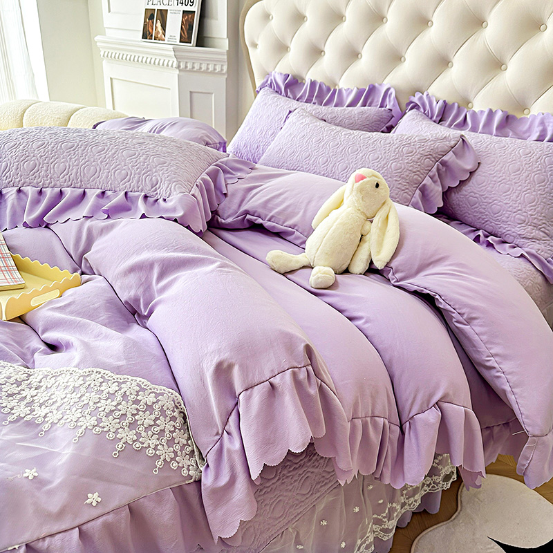 91家纺网 家纺一手货源 找家纺  漫布云2025春夏新款A类母婴级双层纱棉麻蕾丝花边床盖四件套—安妮系列